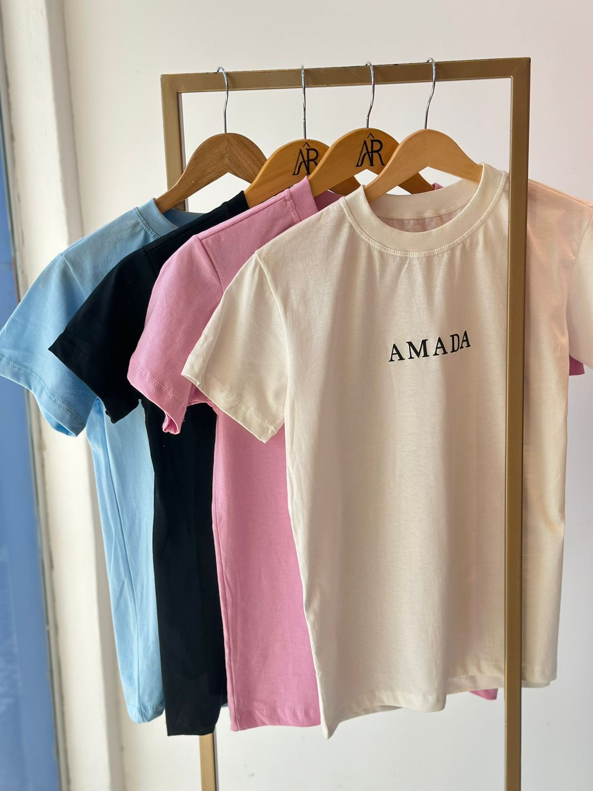 T-shirt Amada